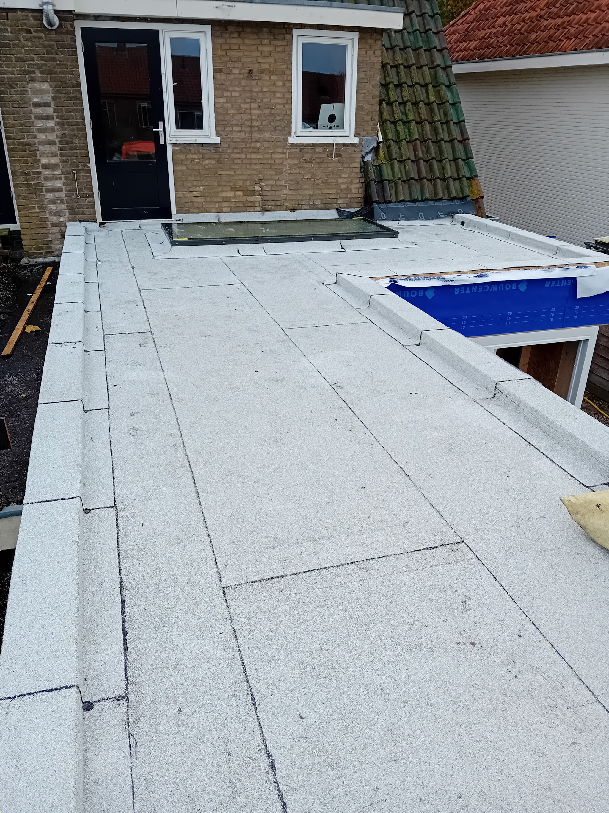 Afgerond plat dak door Drs Steenwijkerwold dak repair service